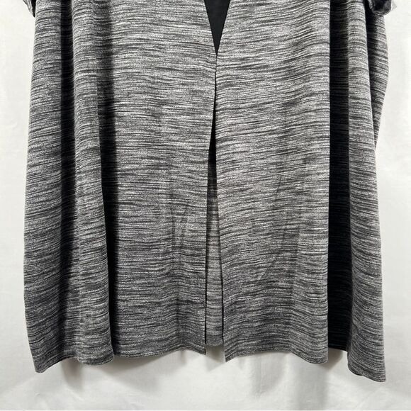 Torrid Heather Gray Short Sleeve Women's Tee 0674 - Picture 6 of 10
